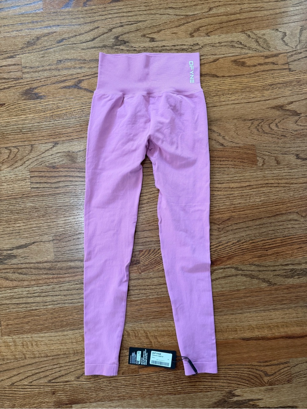 NWT Dynamic leggings